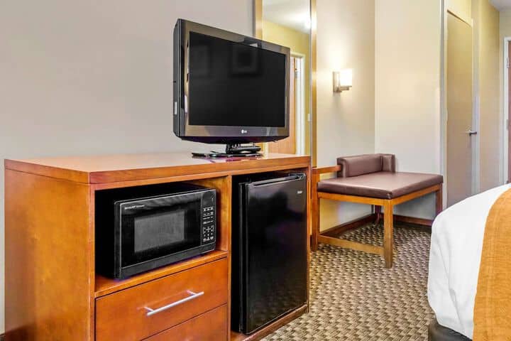 Room 9 of 27